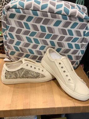 Montana West Cream Slip-On Sneakers with Floral Side Detail